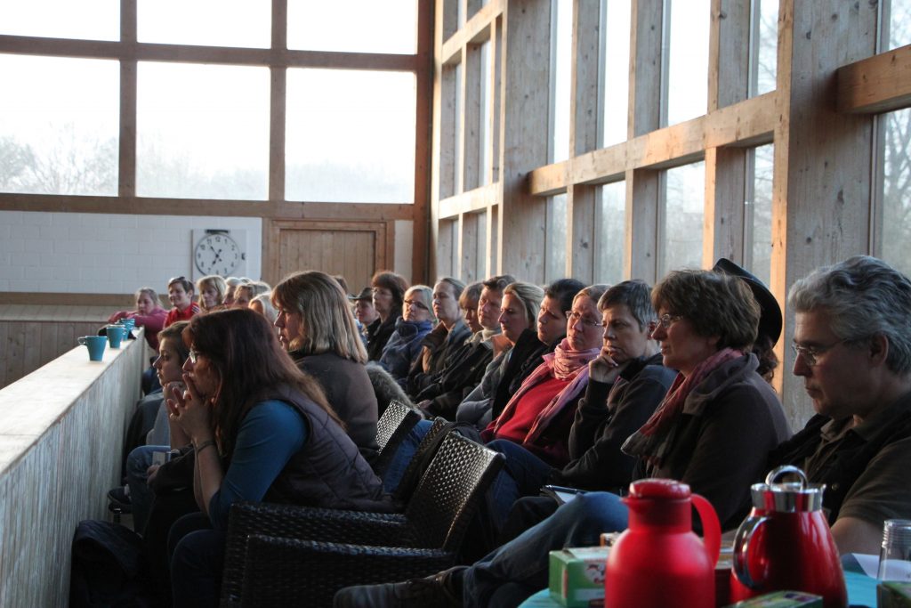 Zuschauer auf der Galerie